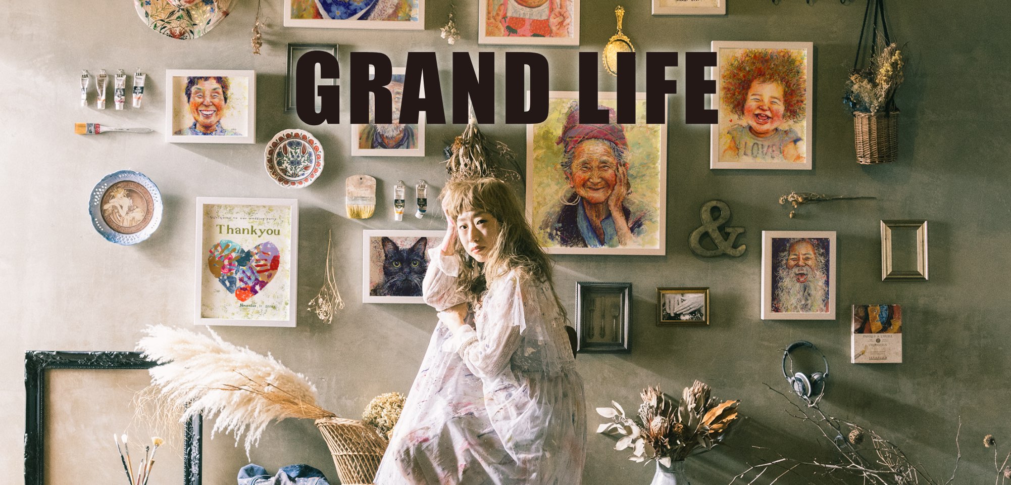 GRAND LIFE