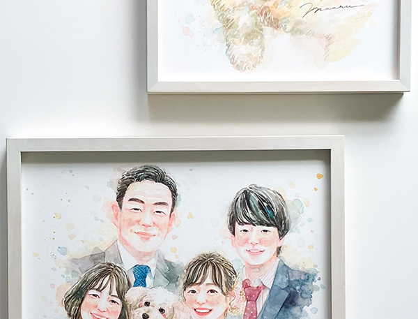 先日は大変お世話になりました。
２つの作品受け取り家族で喜んでおります。
作品を見る度にマールが帰ってきたようで心温まる瞬間です。
こんなに素敵に描いていたたぎありがとうございました。
我が家の宝物です。
大切に飾らせていただきます。