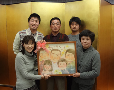 「彩さんの温かみのある優しい絵に心を奪われ」 彩