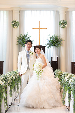 「娘夫婦も大変気に入ってくれて、結婚式が終わった今は玄関スペースに飾ってくれています」 フジエシュンスケ