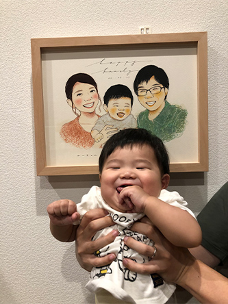 「息子が自分をタッチしてニヤニヤ」 ebisu