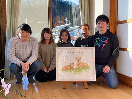 「温かみ溢れる3匹の似顔絵が家族を見守ってる」 miu