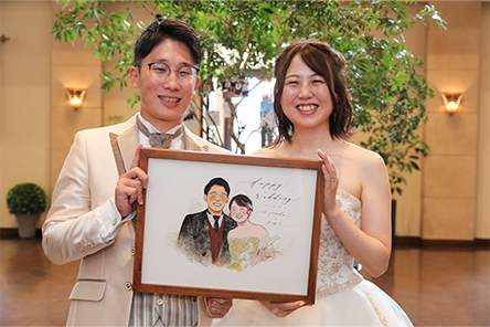 「とても温かみのあるイラストで，期待を上回っており感動しました」 ebisu