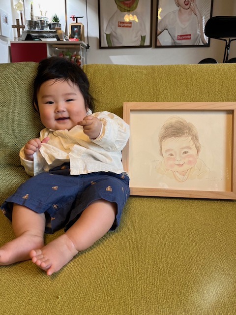 「孫の成長と共に似顔絵が増えていく事が楽しみです。」 フジエシュンスケ
